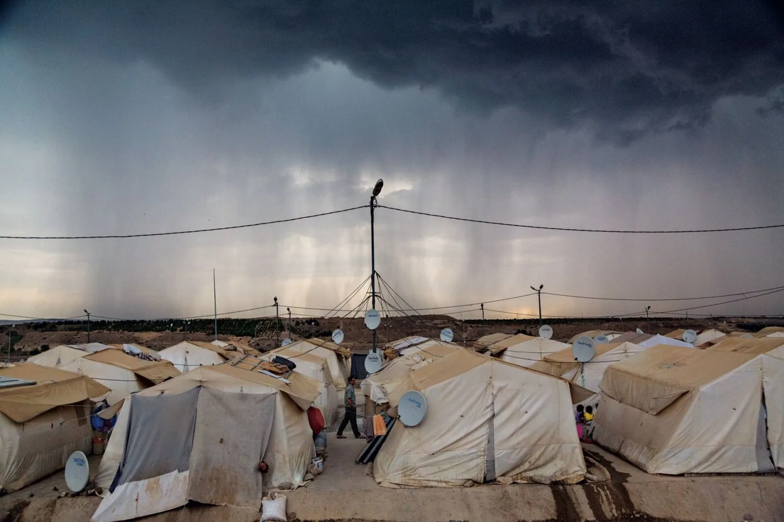 Kirjamees rännuteel koos migrantidega