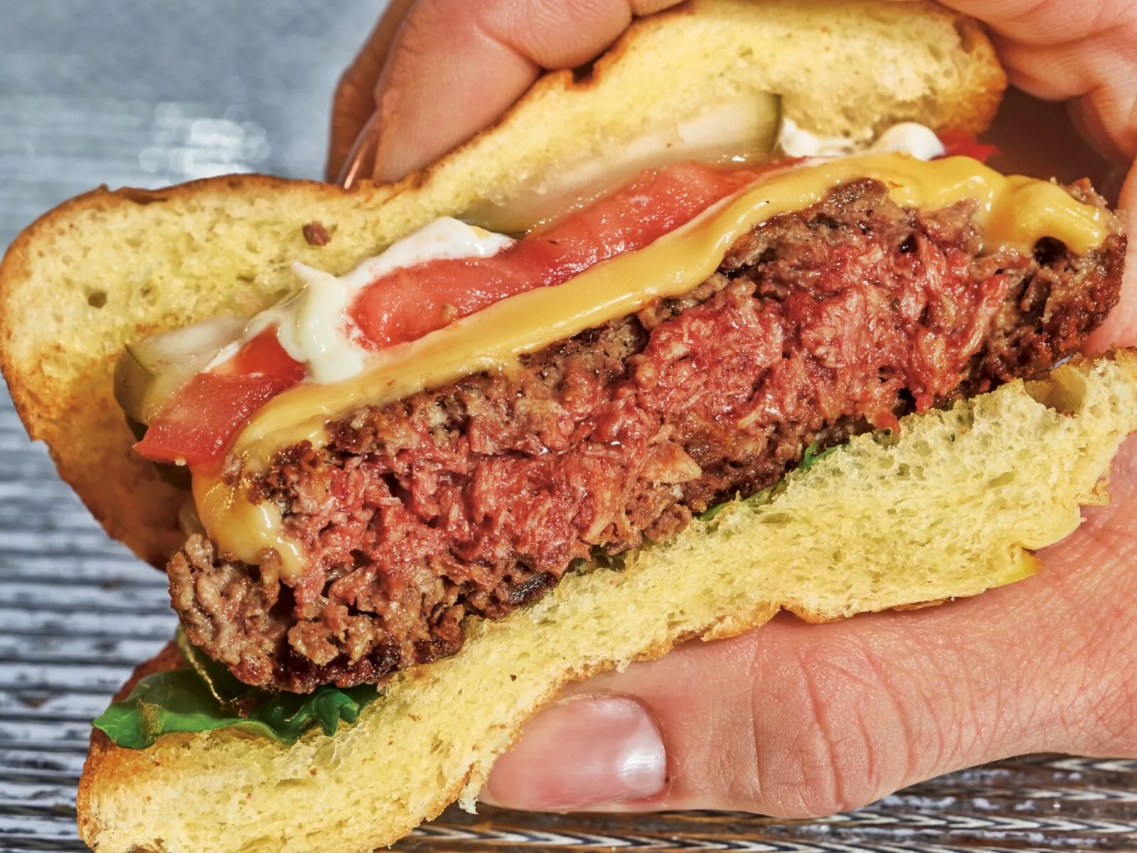 Tuleviku toidulaud - putukad, umbrohud ja "verised" veganburgerid
